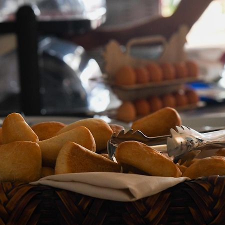 צ'סנטיקו Hotel Eritrea מראה חיצוני תמונה