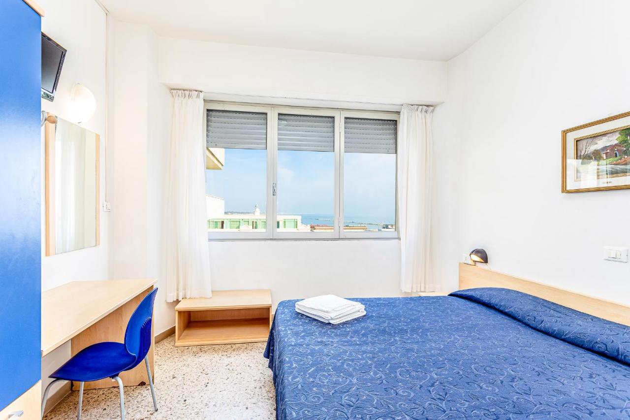 צ'סנטיקו Hotel Eritrea מראה חיצוני תמונה
